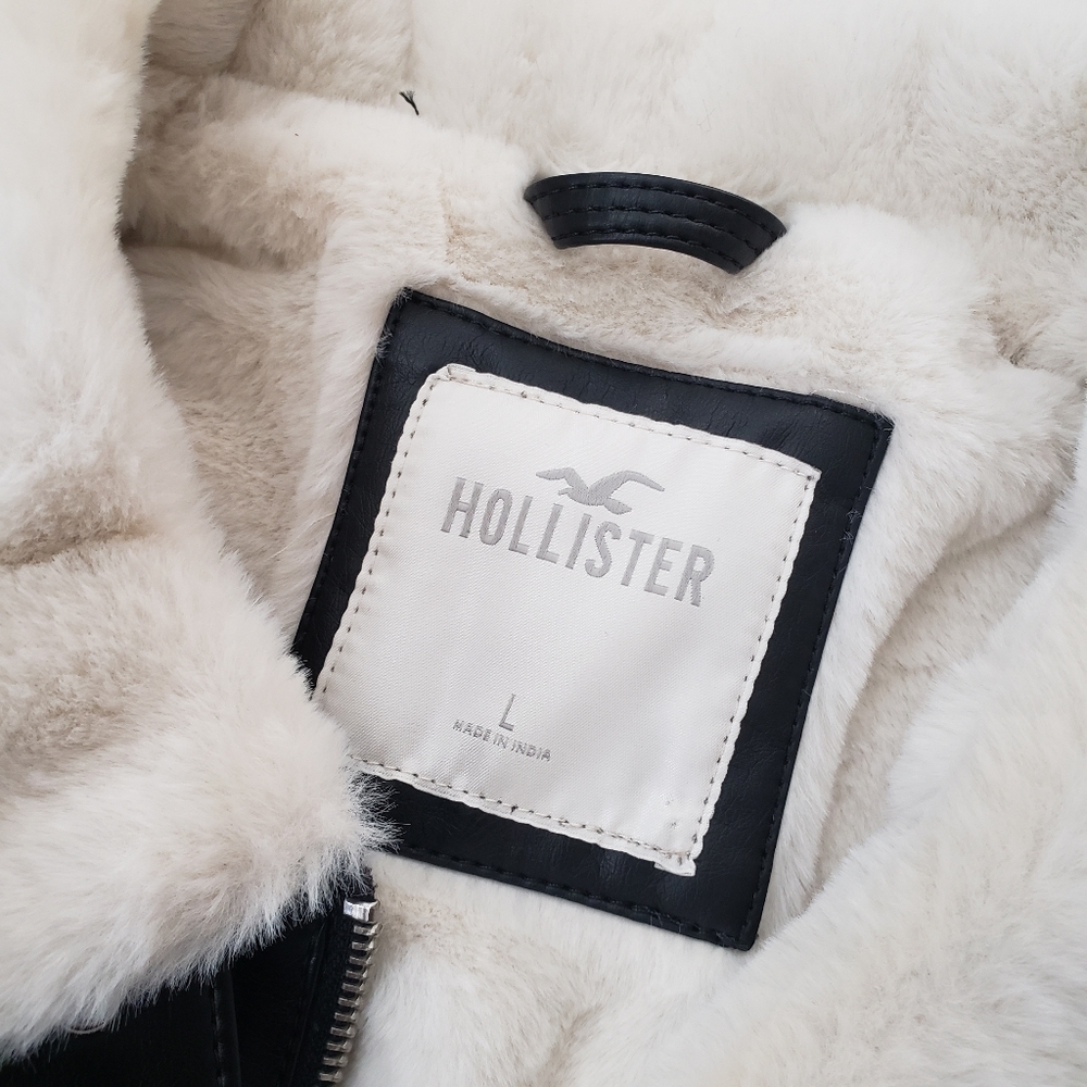 Hollister Faux Fur Jacket - Picture 3 of 8